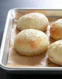 These gluten free brioche hamburger buns are the perfect bbq accompaniment! Gluten Free Buns For Hamburgers And Sandwiches