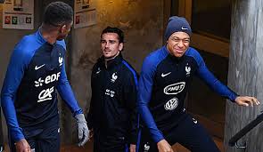 Fifa kein verfahren gegen beckenbauer und co. Frankreich Vor Der Wm 2018 In Russland Monster Auf Wackeligen Beinen