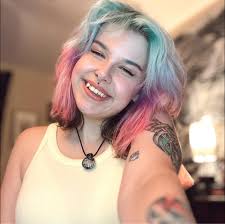 What to wear to a Greyday event?