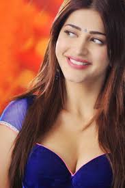 High Quality Bollywood Celebrity Pictures: Shruti Hassan Sexiest Cleavage  and Navel Show Ever In Pimple Dimple Song From Telugu Film Yevadu
