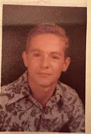 I'm going through some pictures that came from Mom's (yes, I'm still at  it). I've run up