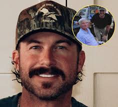 The finale of "The Voice" aired this week and one of the standout  performances from the star-studded special guests was Riley Green's. He  performed his fan-favorite song "Jesus Saves," a song he