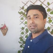 One of my favorite thoughtful, sweet traditions. I think Mama Roberts's  chocolate and flowers got lost in the mail though… 🫢 Mike Marshall WDRB