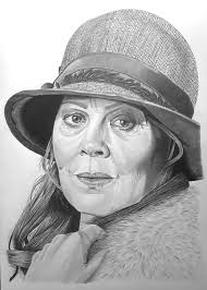 A woman of substance and class. Helen McCrory as Polly Shelby in series 3,  episode 2. #PeakyBlinders 📷: Robert Viglasky