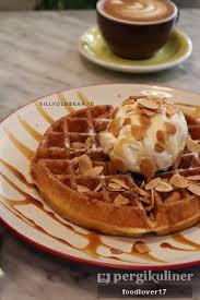 Di cemil dengan cocolan saus juga enak. Brownfox Waffle Coffee Pasar Minggu Lengkap Menu Terbaru Jam Buka No Telepon Alamat Dengan Peta