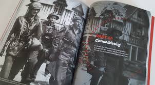 10 incluye un prólogo escrito por el autor y los siguientes cuentos: Publicacion Del Libro D Day Hour By Hour De Marc Laurenceau D Day Overlord