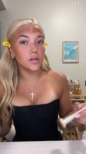 Marissa Wall's Instagram, Twitter & Facebook