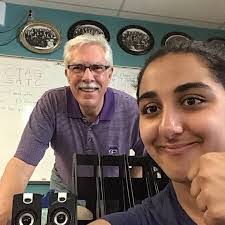 Tara Goldstein's Instagram, Twitter & Facebook