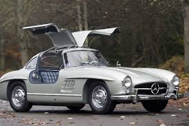 1955 Mercedes Benz 300sl Alloy Sells For Record 4 62 Million Mercedes Benz 300 Mercedes 300sl Mercedes Sl