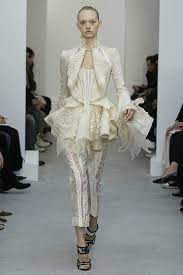 Editor's Pick: Balenciaga by Nicolas Ghesquière 1997–2012's Pick: Balenciaga by Nicolas Ghesquière 1997–2012