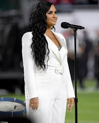 On sunday night, the anyone singer will perform the national anthem to kick off super bowl liv in miami, florida. Super Bowl 2020 Demi Lovato Praised After Delivering Flawless Rendition Of National Anthem Daily Mail Online