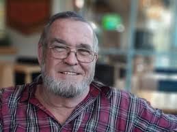 UPDATE ; OPDATERING: Hendricks Swanepoel is gisteraand oorlede gevind. Die  familie bedank almal vir hul omgee en ondersteuning en vra dat hul  privaatheid in hierdie moeilike tyd gerespekteer word. ========== Ons  meegevoel