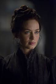 For her debut film, she was named as the best newcomer. Emily Blunt Moviepilot De