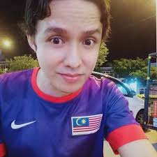 couldn't choose which one .... take 2 😼