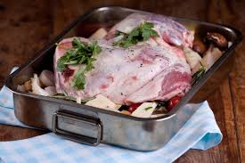 È questo un retaggio antico, che risale addirittura alla pasqua ebraica, ma credo che per. Agnello Al Forno Con Verdure Ginger Tomato