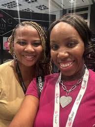 💕💕I'm so blessed to meet amazing people that have built(and are still  building) something great in this business!! I was able to get a picture  with this sweet soul Tyronica Stanford Carter