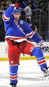 Pin Van Holly Op Ny Rangers
