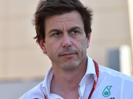 Kinderbekleidung bei redbubble ist von expertenhand bedruckt, auf ethisch unbedenklich. Toto Wolff Kollision In Barcelona Zwischen Hamilton Und Rosberg War Im Programm Drin Eurosport