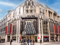 La tablette katt3evo est l'ultime perchoir pour chat. Paris 9th Arrondissement Best Things To Do Paris Discovery Guide