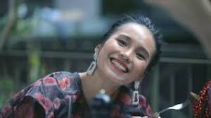 Jasmine suraya chin was once told her acting wasn't good enough. Bluinc Presents Jasmine Suraya Chin In Eachforequal Youtube
