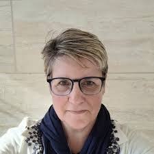 Melanie Shaul's Instagram, Twitter & Facebook