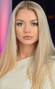 One Of The Best Ever Blondes Wow Blonde Beauty Beautiful Girl Face Beauty Girl