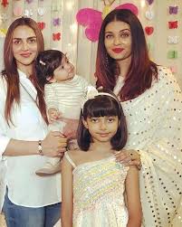 Aishwarya Rai With Daughter Aaradhya Bollywood Celebrities Bollywood Actress Actress Aishwarya Rai
