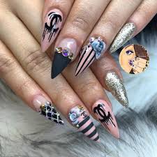 You can carry a sky of your own at your fingertips. ð‚ð¡ðšð§ðžð¥ ððšð¢ð¥ð¬ ð˜ð˜§ ð˜ºð˜°ð˜¶ ð˜¸ð˜¢ð˜¯ð˜µ ð˜µð˜° ð˜£ð˜¦ ð˜°ð˜³ð˜ªð˜¨ð˜ªð˜¯ð˜¢ð˜­ ð˜£ð˜¦ ð˜³ð˜¦ð˜¢ð˜¥ð˜º ð˜µð˜° ð˜£ð˜¦ ð˜¤ð˜°ð˜±ð˜ªð˜¦ð˜¥ ð˜Šð˜°ð˜¤ Chanel Nails Chanel Nail Art Nails