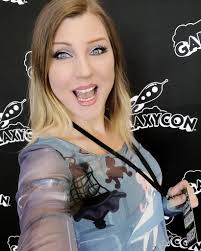 Day 2 of Animate Des Moines/ Nightmare Weekend Des Moines! I'm signing all  day & we got Fantasy Super Cosplay Wrestling at 6pm! Plus some surprises!!