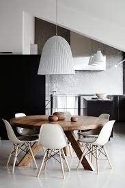 Scandinavian Tables Bring Simplicity To The Dining Room 15 Beautiful Ideas Dining Room Inspiration House Interior Interior