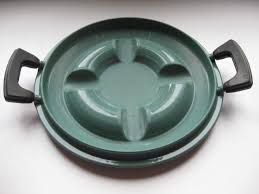 reserved for helen le creuset groen emaille gietijzeren etsy creuset le creuset etsy