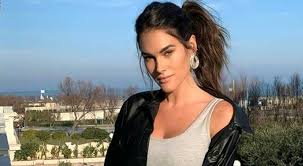 Ma francesca sofia novello legge come un bimbo delle elementari che recita una poesia alla recita di natale #francescasofianovello #sanremo2020. Francesca Sofia Novello A Verissimo Covid Ho Avuto Paura E Su Valentino Rossi Matrimonio Non Ci Importa