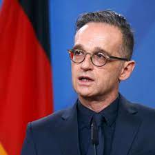 Hier twittert hauptsächlich das team von heiko maas. Heiko Maas Gratuliert Bundeswehr Und Sorgt Mit Foto Panne Fur Spott Zeigt Die Ganze Unfahigkeit Politik