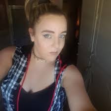 Lacey Potts's Instagram, Twitter & Facebook