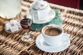 Για την αφαίρεση αυτών των λεκέδων. Ta Mystika Gia Teleio Ellhniko Kafe H Swsth Dosologia Kai Tips Zwh Iefimerida Gr