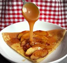 Si Tu Es Patient Tu Auras La Recette Des Crepes Pomme Caramel Et Si Et Seulement Si Tu Reussis Ta Sauce Caramel Maison Sauce Caramel Caramel Pomme Caramel