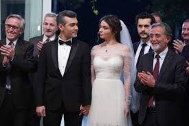 فيروزة وايازعكس الي شيفنها(اليسا)مسلسل زمهرير. Ø§Ù„Ø­Ù„Ù‚Ø© 9 Ù…Ù† Ù…Ø³Ù„Ø³Ù„ Ø²Ù…Ù‡Ø±ÙŠØ± Ù…ÙØ§Ø¬Ø£Ø© ØºÙŠØ± Ù…ØªÙˆÙ‚Ø¹Ø© ØªÙ†ØªØ¸Ø± Ø§ÙŠØ§Ø² ÙˆÙÙŠØ±ÙˆØ²Ø© Ø£ÙŠØ§Ø² Ø§Ù„Ø°ÙŠ Ø­Ø¶Ø± Ø­ÙÙ„ Ø¹Ø´Ø§Ø¡ ÙÙŠØ±ÙˆØ² Mermaid Wedding Dress Wedding Dresses Wedding Inspiration