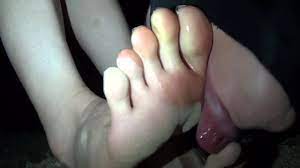 Lick and licks rojhin rasuli's feet. Crazy Male Foot Slave Licking His Naughty Mistress S Sandy Dirty Feet Dark At Night Feet9