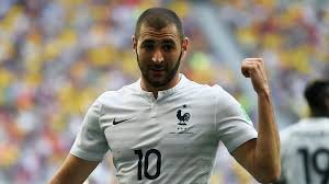 Karim benzema de retour en equipe de france !!! Karim Benzema Steht Uberraschend In Frankreichs Em Kader Goal Com