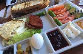 İsterseniz sürekli güncellenen fiyat listesini. Kofteci Yusuf Selway Outlet Balcova Izmir Menu Fiyat Listesi Ne Kadara Yenir