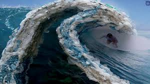 وحش النفايات البلاستيكية المشكلة والحل