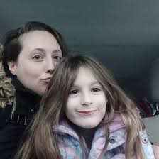 Shannon Heintzelman's Instagram, Twitter & Facebook