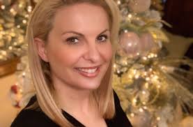 Σκοτώθηκε ο 14χρονος ανιψιός της. H Magda Tsegkoy Mas Deixnei To Yperoxa Stolismeno Spiti Ths Eikones