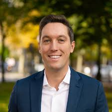 121 Agents in Chestnut Hill Office, 1330 Boylston Street, 2nd Floor