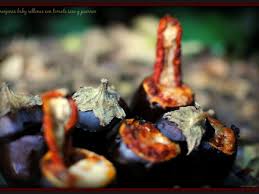 Berenjenas Baby Rellenas Con Tomate Seco Y Puerros Receta Petitchef Receta Puerros Recetas Tomates Secos Puerro