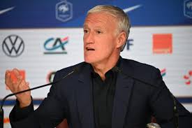 Didier deschamps va convoquer l'attaquant star du real madrid dans sa liste de 26 joueurs pour participer à l'euro 2021, où la france rencontrera l'allemagne et le portugal dès la phase de groupes. Bleus Didier Deschamps Devoilera Sa Prochaine Liste Le 5 Novembre L Equipe