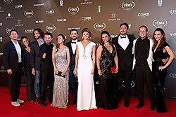 Club de cuervos, 2017 premios fénix'te rol alıyor. Club De Cuervos Wikiwand