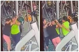 Women Slap, Pull Each Other's Hair Over Argument in Gym, Catfight Caught on  CCTV 