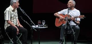 O yin e o yang da mpb. Brazilian Music Legends Veloso And Gil To Release Live Album On April 8