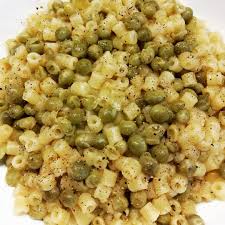 La pasta con piselli e pancetta è il primo piatto di oggi. Ricetta Pasta E Piselli E Tutte Le Sue Deliziosi Varianti